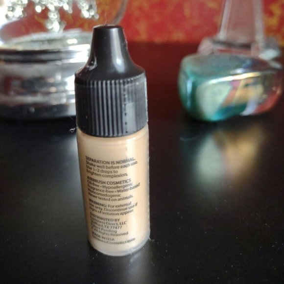 NEW! LUMINESS - Brightening GLOW - Airbrush Brightener Illuminator .25 oz SEALED - Picture 3 of 4